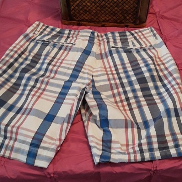 Size 34 Arizona Jeans Co. Shorts - Picture 4 of 4